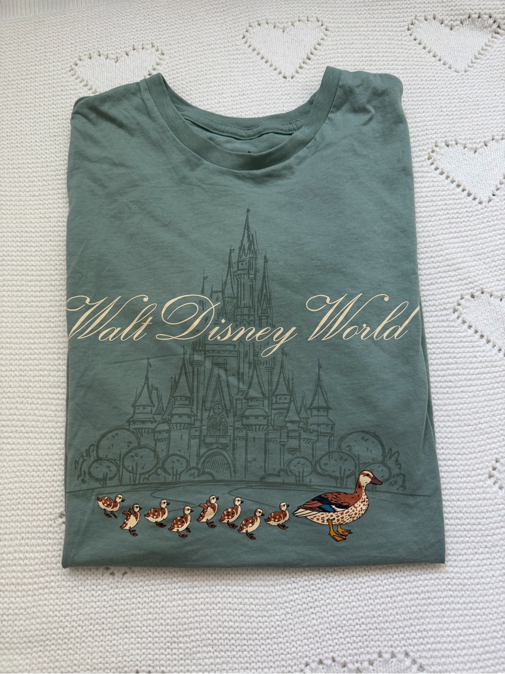 Walt Disney World Disney Duck Mallard T-Shirt with Duckings Green Small